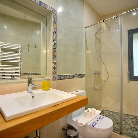 Classic And Luxury- 2bd 2bth- Sierpes Apartment Seville