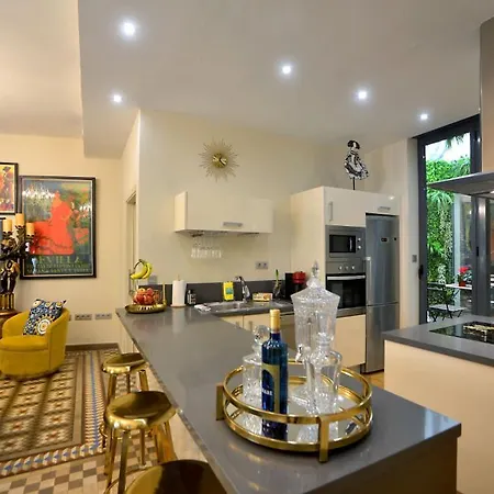 Classic And Luxury- 2bd 2bth- Sierpes Apartment *